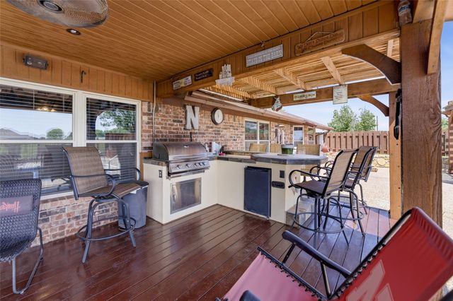 911 Mcvoid Road, Springtown, TX 76082