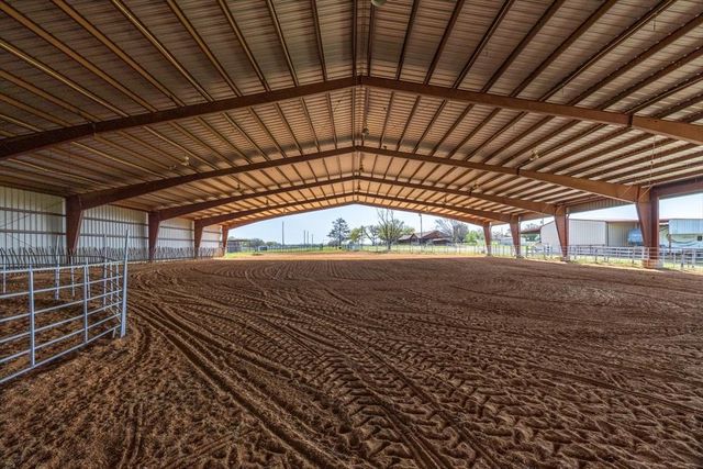 911 Mcvoid Road, Springtown, TX 76082