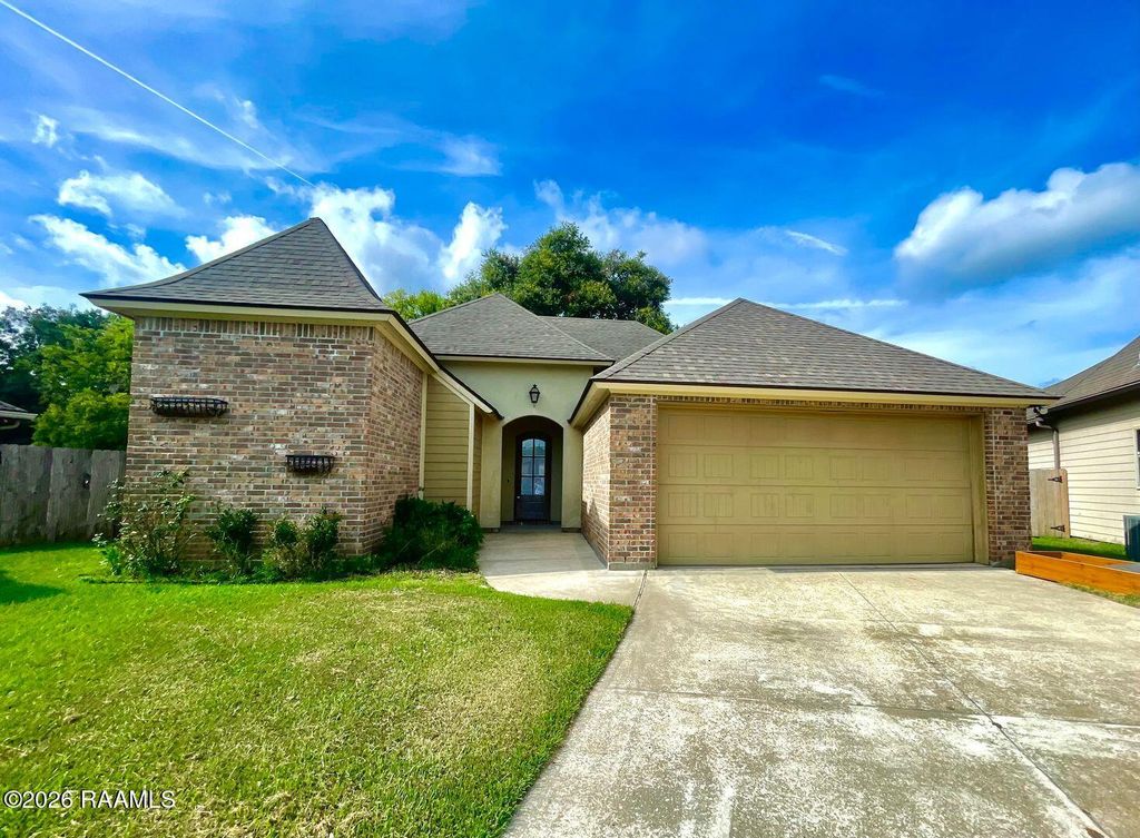 115 Barataria Bay Point, Lafayette, LA 70508