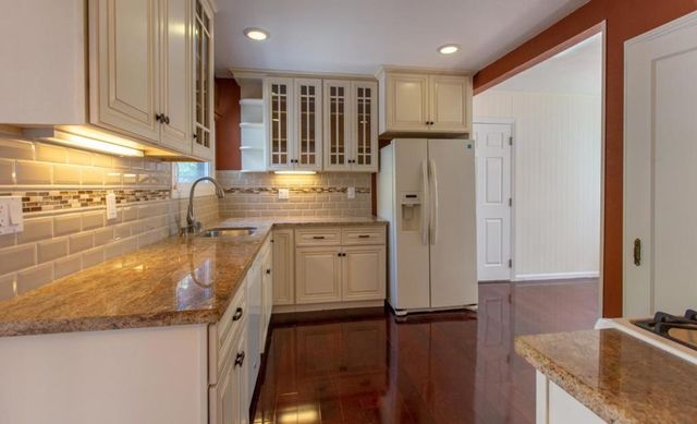 1501 Vancouver Avenue, Burlingame, CA 94010
