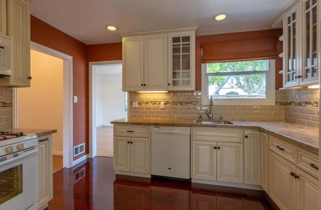 1501 Vancouver Avenue, Burlingame, CA 94010