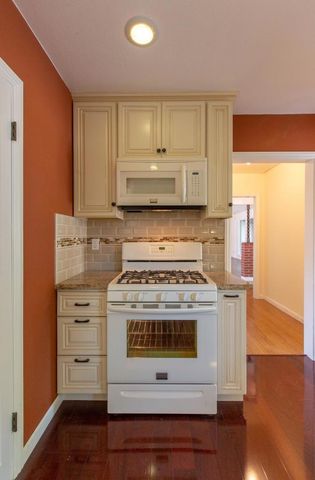 1501 Vancouver Avenue, Burlingame, CA 94010