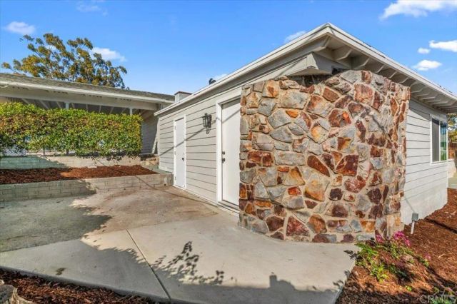 874 Hacienda Drive, El Cajon, CA 92020