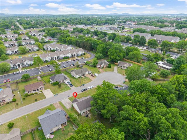 1362 Piercy Ct, Lebanon, TN 37087
