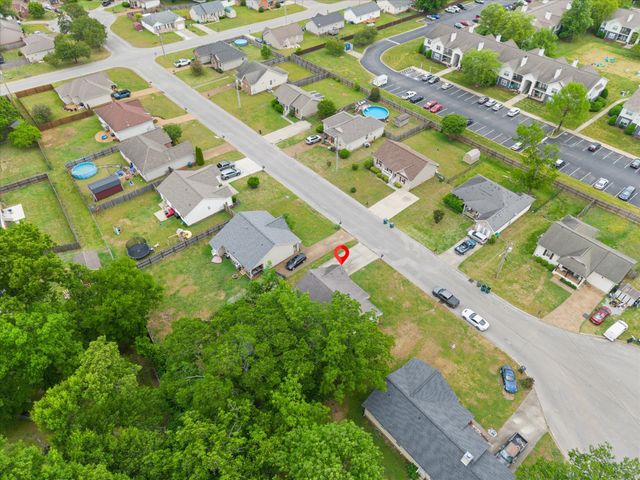 1362 Piercy Ct, Lebanon, TN 37087