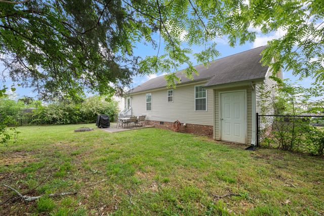 1362 Piercy Ct, Lebanon, TN 37087