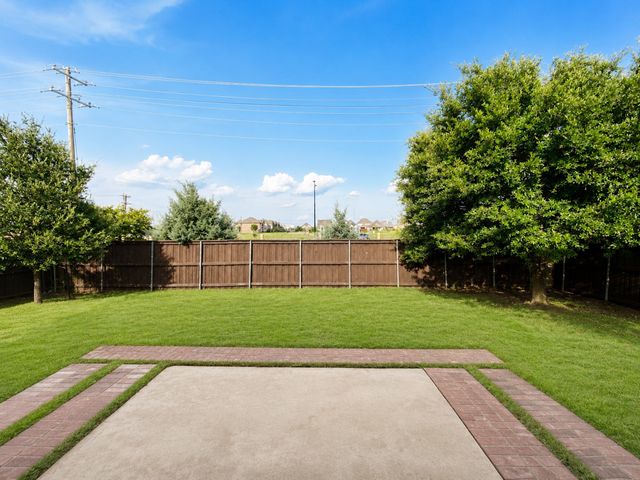 705 Lone Pine Drive, Little Elm, TX 75068