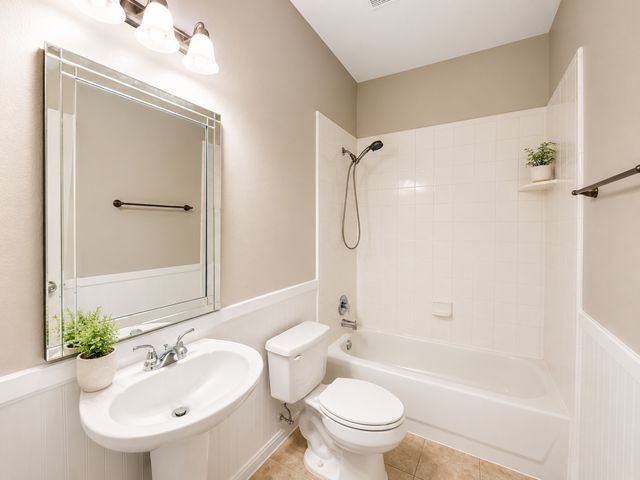 705 Lone Pine Drive, Little Elm, TX 75068