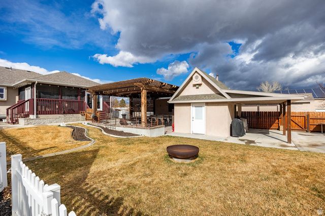 13933 S WHITE TAIL CV, Bluffdale, UT 84065