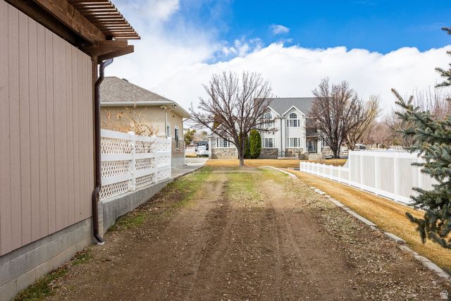 13933 S WHITE TAIL CV, Bluffdale, UT 84065