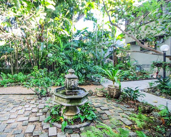 1000 N River Drive 20, Miami, FL 33136