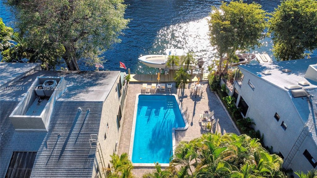 1000 N River Drive 20, Miami, FL 33136