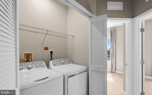 100 BETHLEHEM PL, Brooklyn, MD 21225