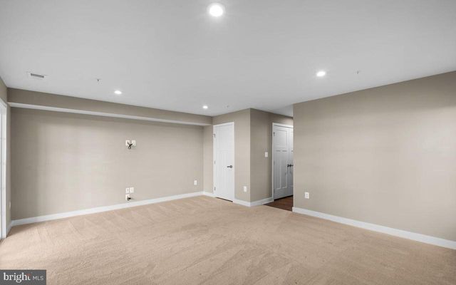 100 BETHLEHEM PL, Brooklyn, MD 21225