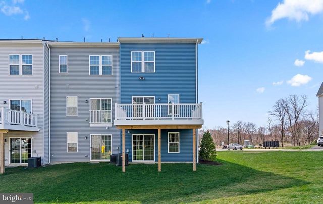 100 BETHLEHEM PL, Brooklyn, MD 21225