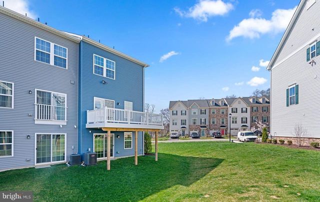 100 BETHLEHEM PL, Brooklyn, MD 21225