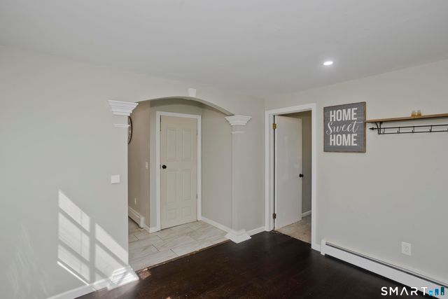 10 Wesley Road, East Windsor, CT 06016