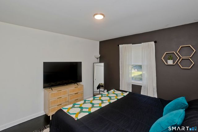 10 Wesley Road, East Windsor, CT 06016