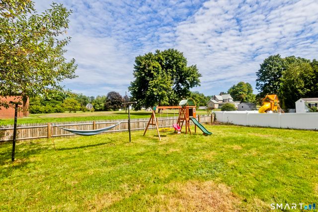 10 Wesley Road, East Windsor, CT 06016