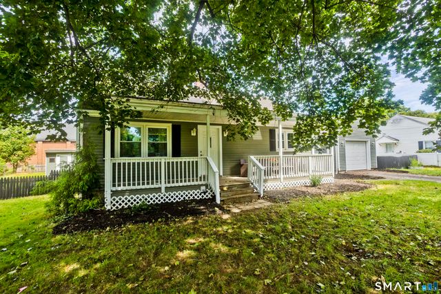 10 Wesley Road, East Windsor, CT 06016