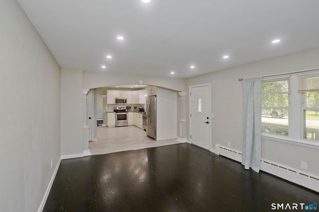 10 Wesley Road, East Windsor, CT 06016