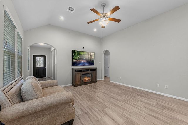 13743 Evansdale Lane, Houston, TX 77083