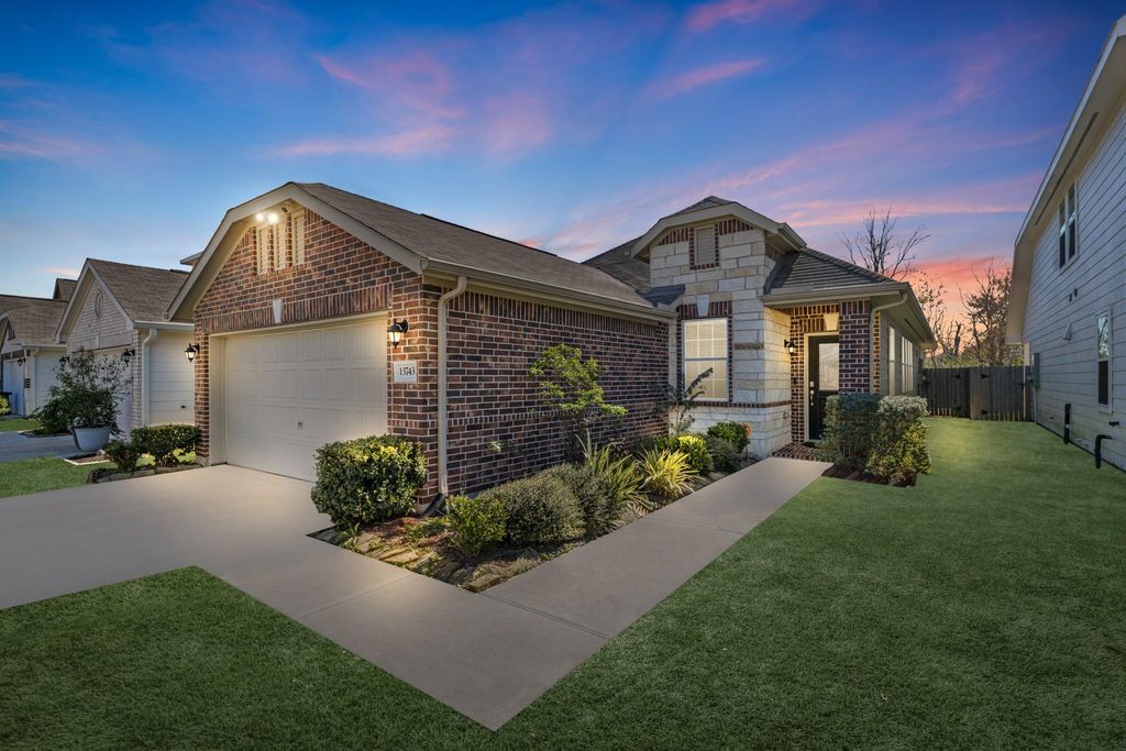 13743 Evansdale Lane, Houston, TX 77083