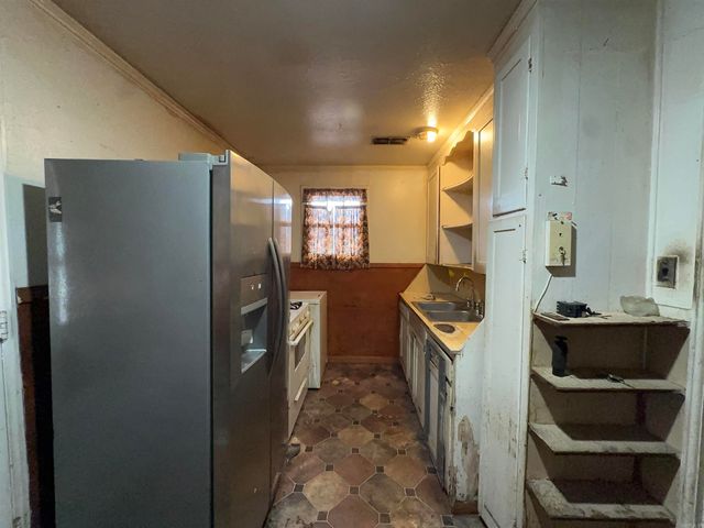 2521 S Maple St, Little Rock, AR 72204