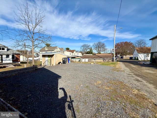 662 SPRUCE ST, Pottstown, PA 19464