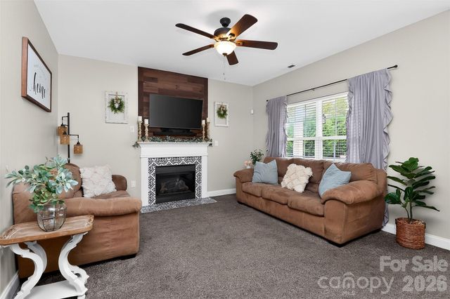 1427 Hollythorn Drive, Rock Hill, SC 29732