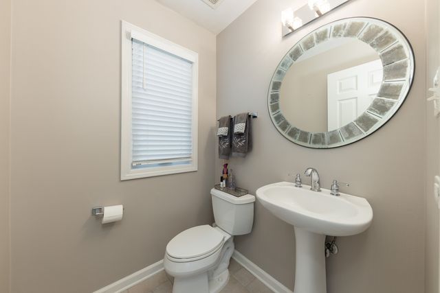 2308 Hillsboro Lane, Naperville, IL 60564