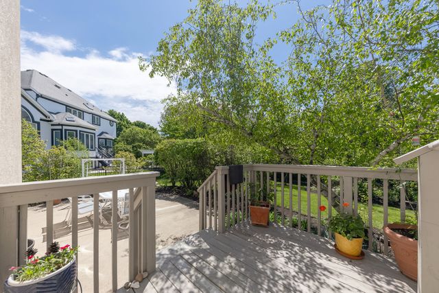 2308 Hillsboro Lane, Naperville, IL 60564