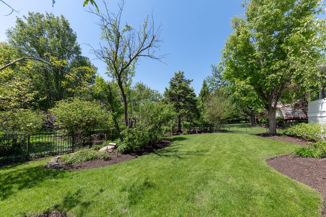 2308 Hillsboro Lane, Naperville, IL 60564