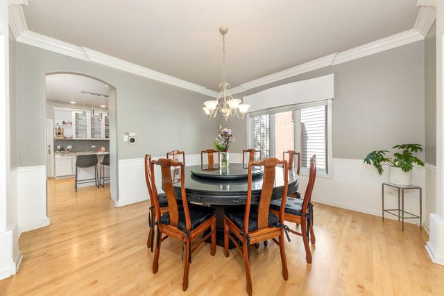 2308 Hillsboro Lane, Naperville, IL 60564