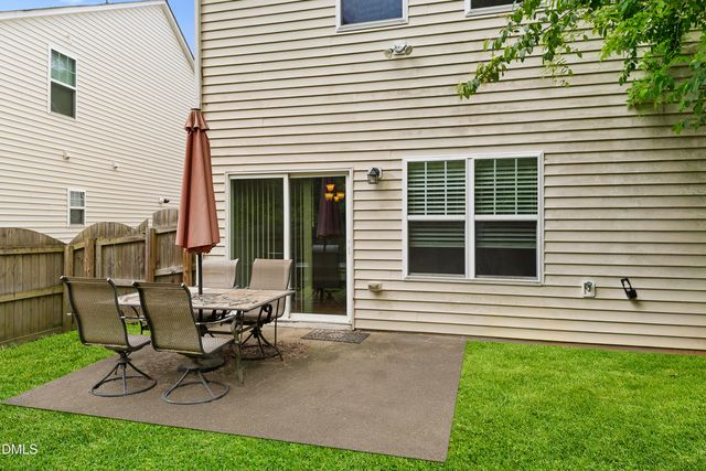 505 Hunters Ridge Drive, Fuquay Varina, NC 27526