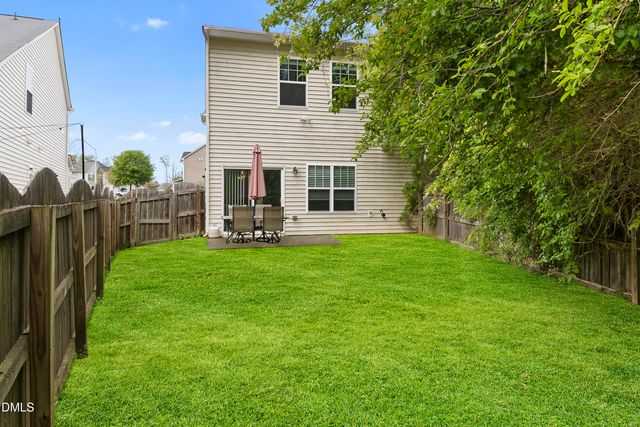 505 Hunters Ridge Drive, Fuquay Varina, NC 27526