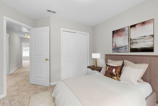 505 Hunters Ridge Drive, Fuquay Varina, NC 27526