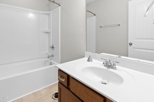 505 Hunters Ridge Drive, Fuquay Varina, NC 27526