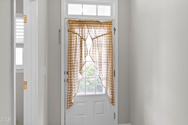 505 Hunters Ridge Drive, Fuquay Varina, NC 27526