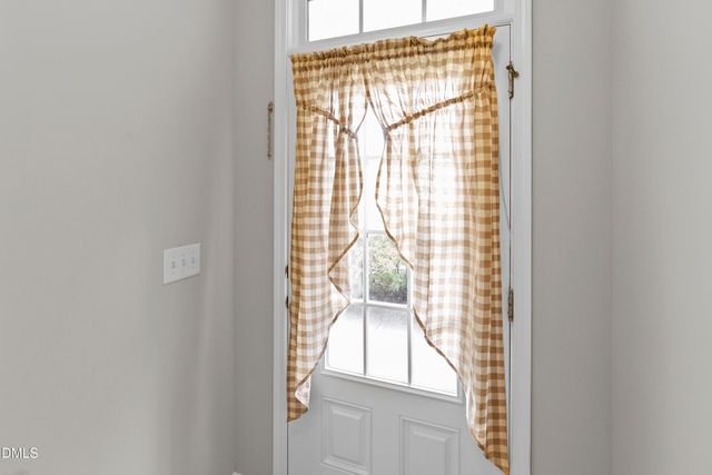 505 Hunters Ridge Drive, Fuquay Varina, NC 27526