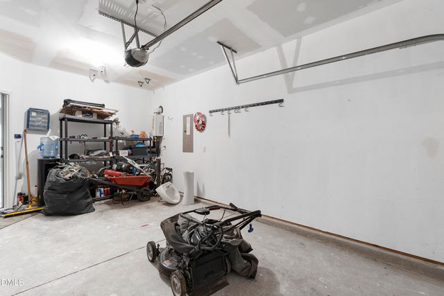 505 Hunters Ridge Drive, Fuquay Varina, NC 27526