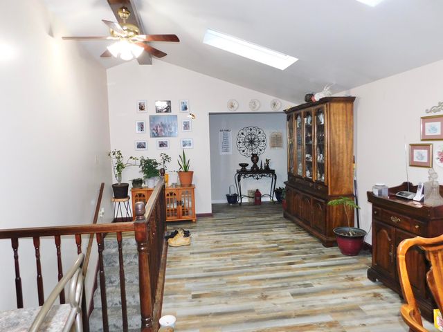 2035 Doe Creek Road, Irvine, KY 40336