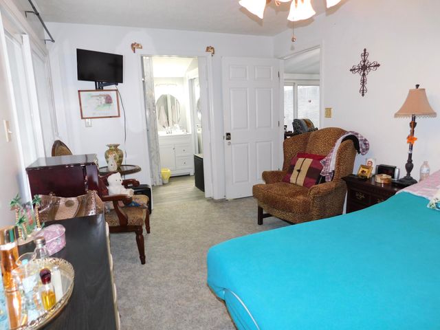 2035 Doe Creek Road, Irvine, KY 40336