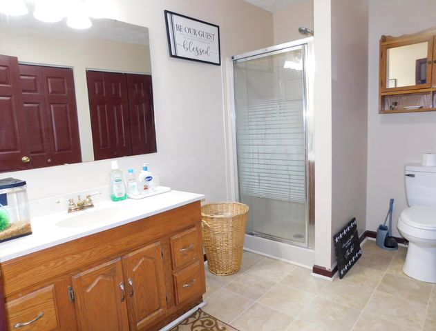 2035 Doe Creek Road, Irvine, KY 40336