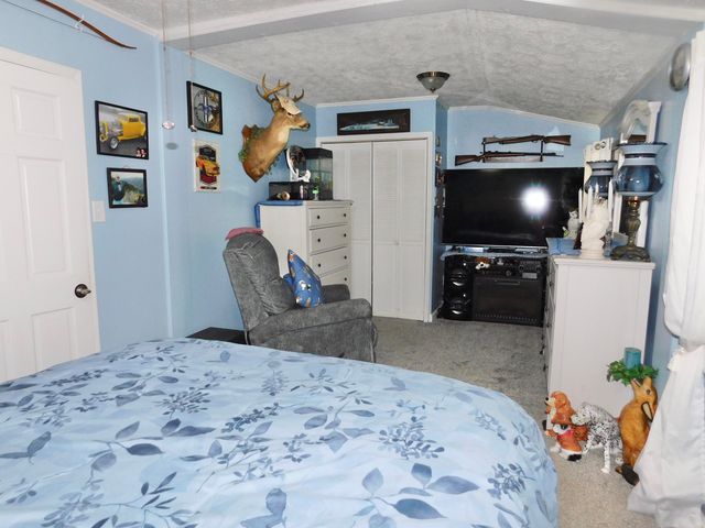 2035 Doe Creek Road, Irvine, KY 40336