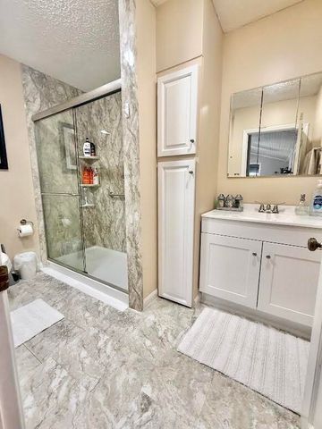 2035 Doe Creek Road, Irvine, KY 40336