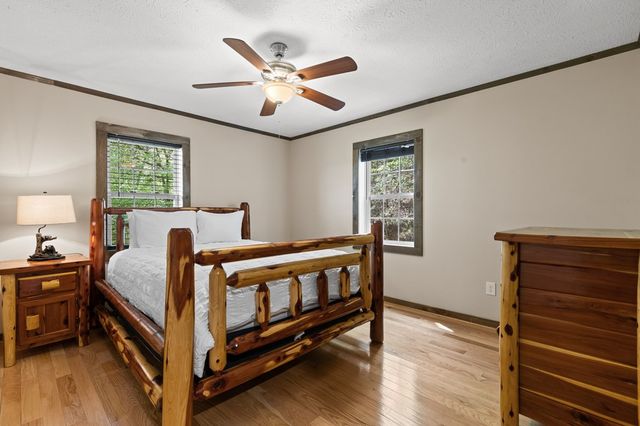 152 Cowboy Way, Mineral Bluff, GA 30559