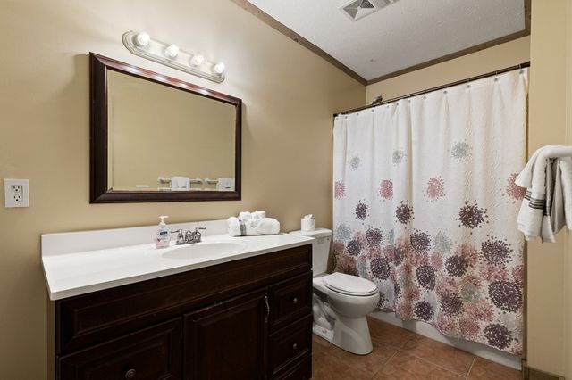 152 Cowboy Way, Mineral Bluff, GA 30559