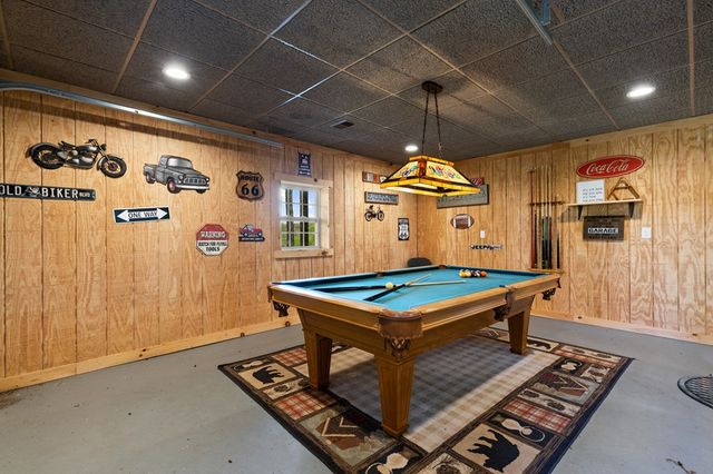 152 Cowboy Way, Mineral Bluff, GA 30559