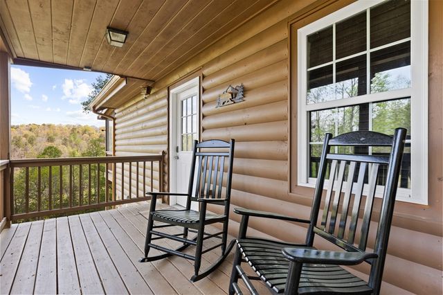 152 Cowboy Way, Mineral Bluff, GA 30559